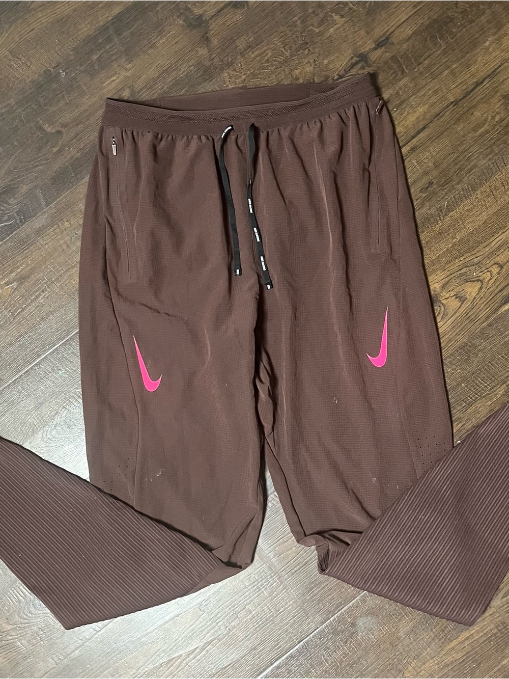 Nike Brown Dri-FIT Athletic Top with White Logo